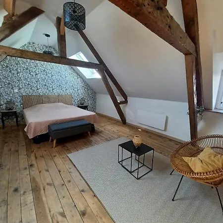 Les Pieds Dans L'eau *