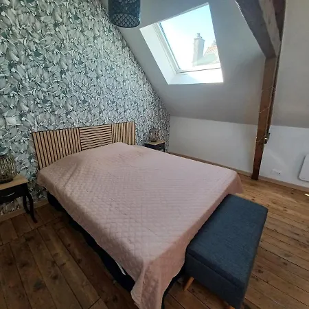 Les Pieds Dans L'eau